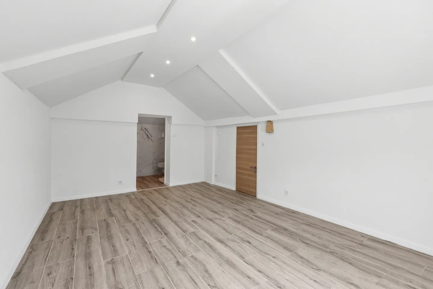 Casa singola in affitto - Foto 6 di 8