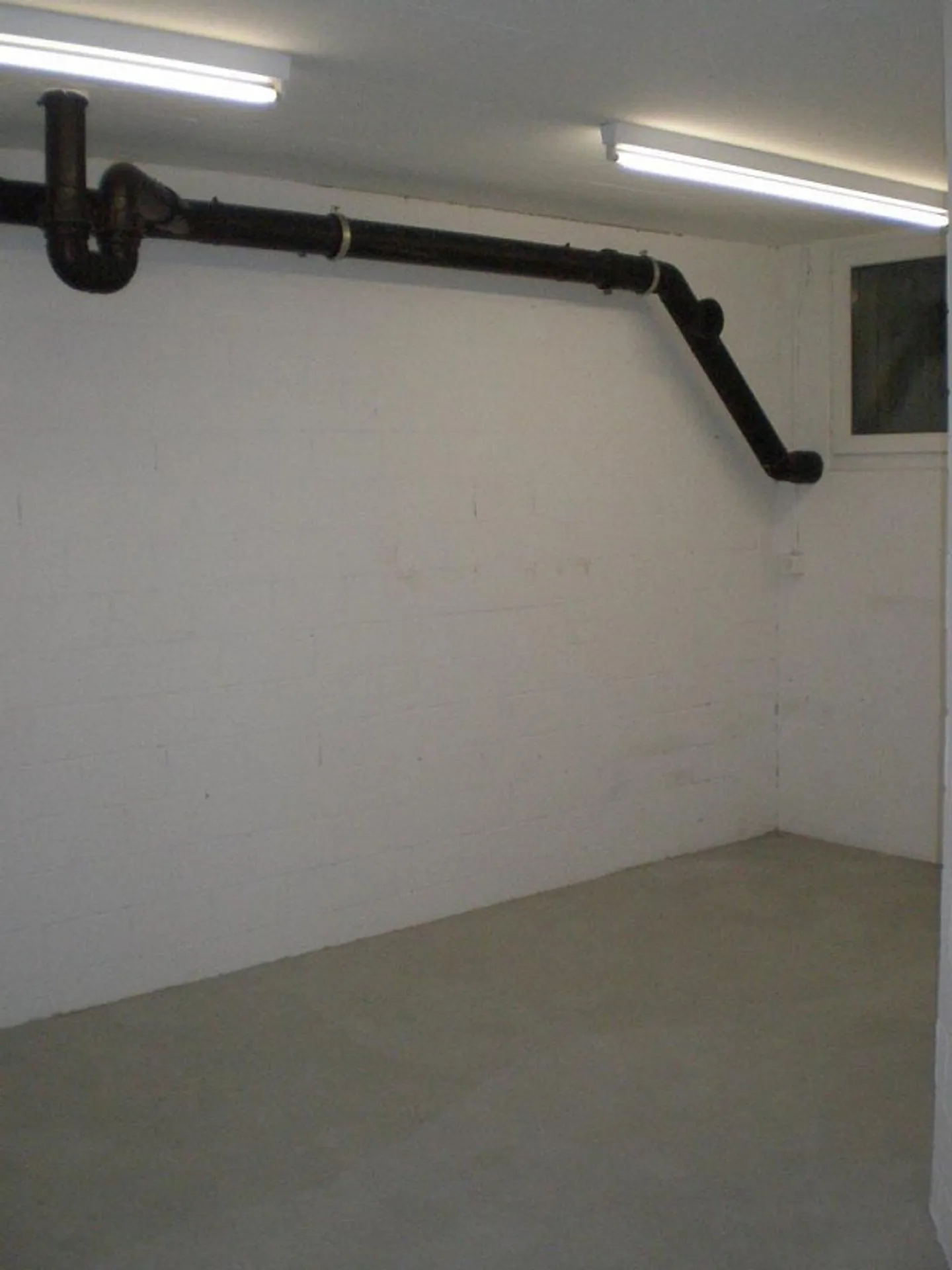 Salle de bricolage à Pratteln - Photo 2 sur 2