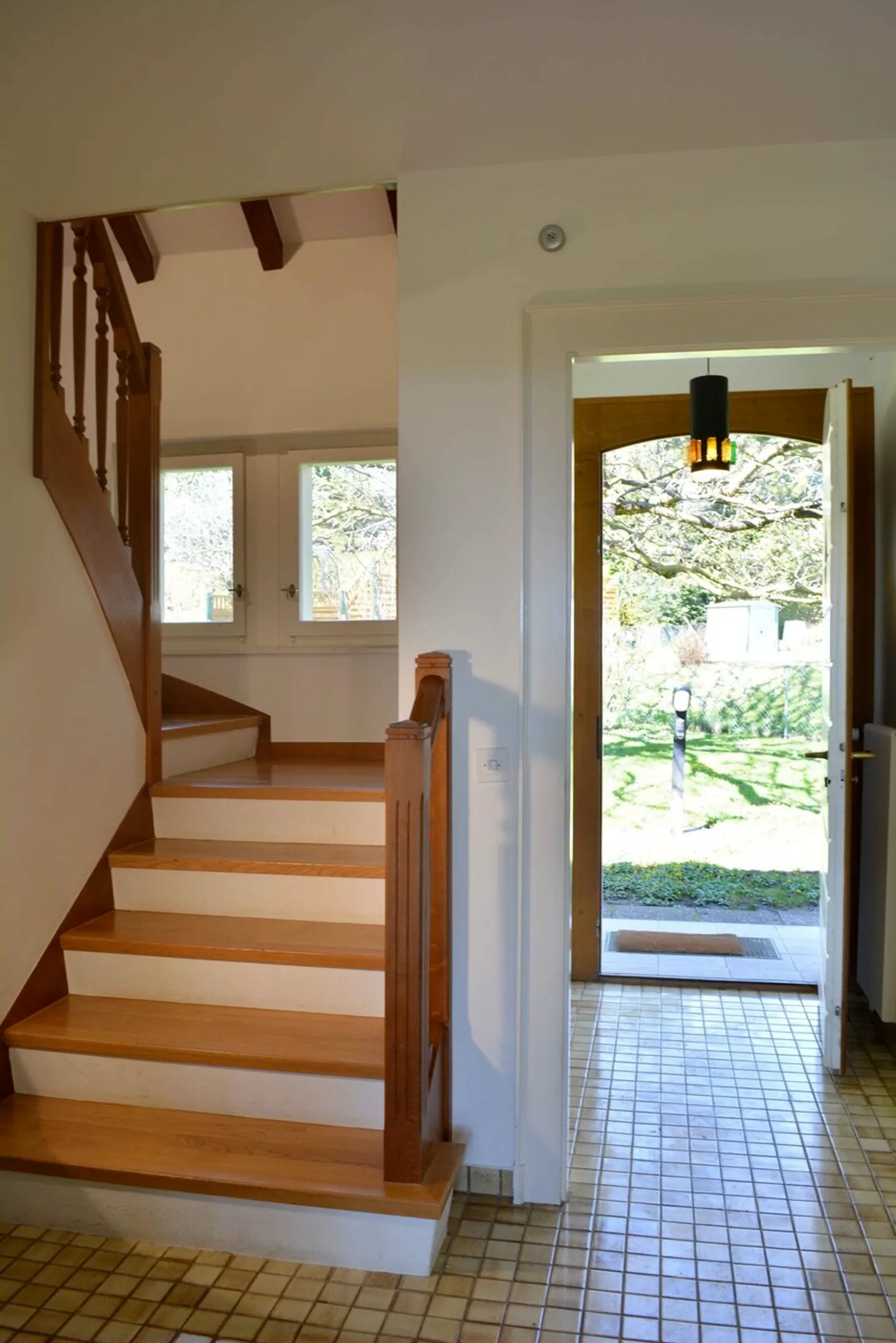 Spacious 6.5-room villa close to all amenities - Photo 5 of 19