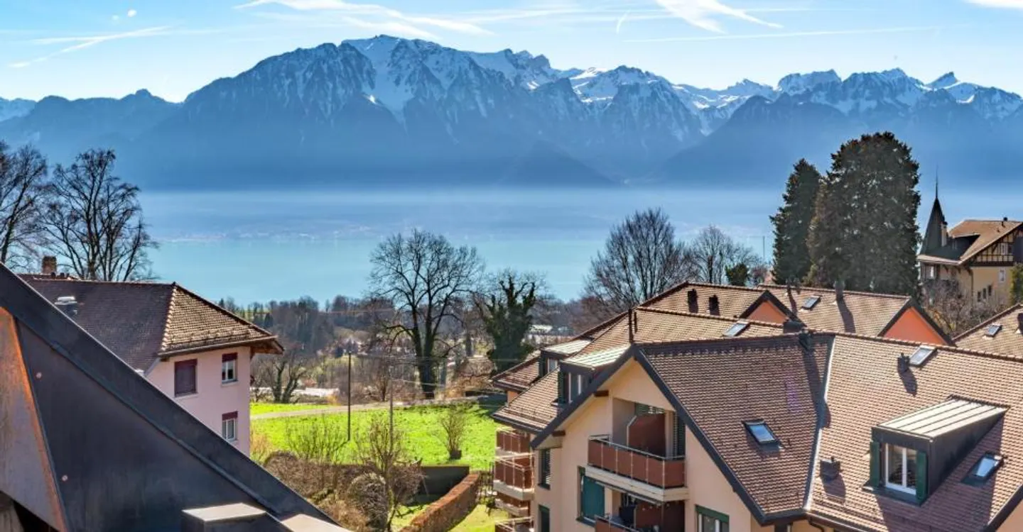 ST-LEGIER - SPACIOUS 4.5 ROOMS WITH LAKE VIEW - Photo 1 of 13