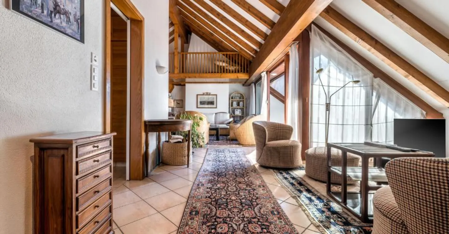 ST-LEGIER - SPACIOUS 4.5 ROOMS WITH LAKE VIEW - Photo 3 of 13