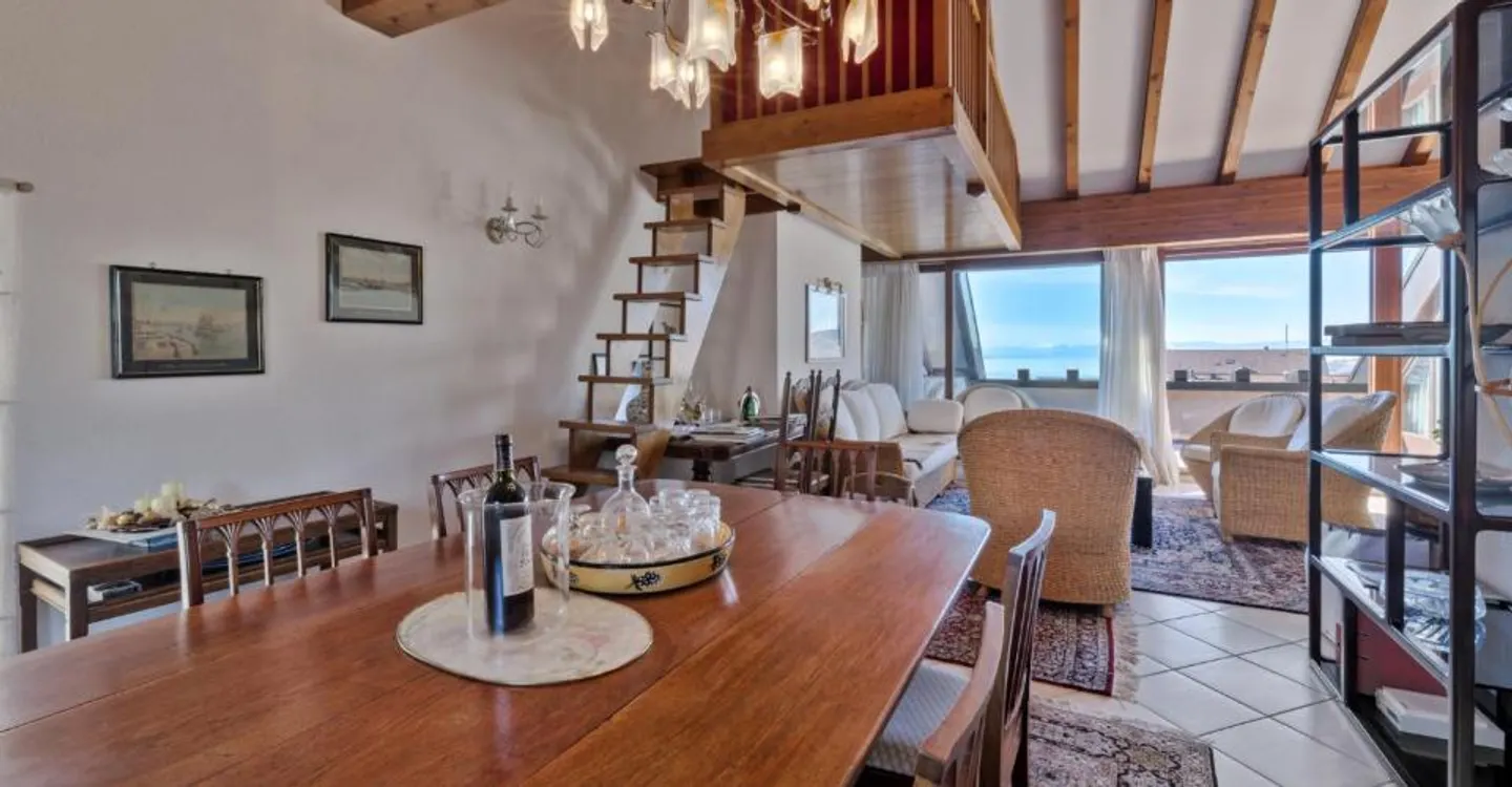 ST-LEGIER - SPACIOUS 4.5 ROOMS WITH LAKE VIEW - Photo 9 of 13