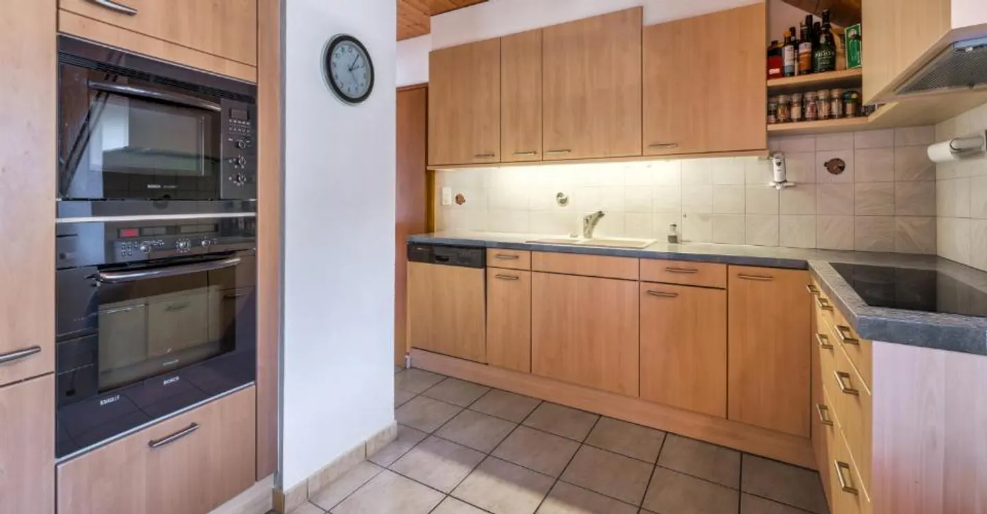 ST-LEGIER - SPACIOUS 4.5 ROOMS WITH LAKE VIEW - Photo 10 of 13