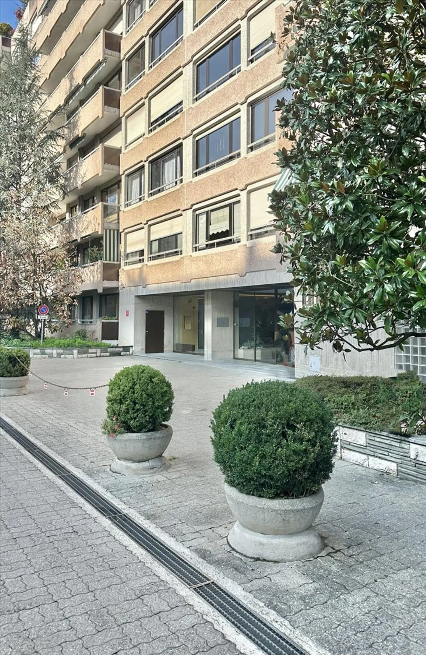 Appartement 7 pièces - Photo 2 sur 13