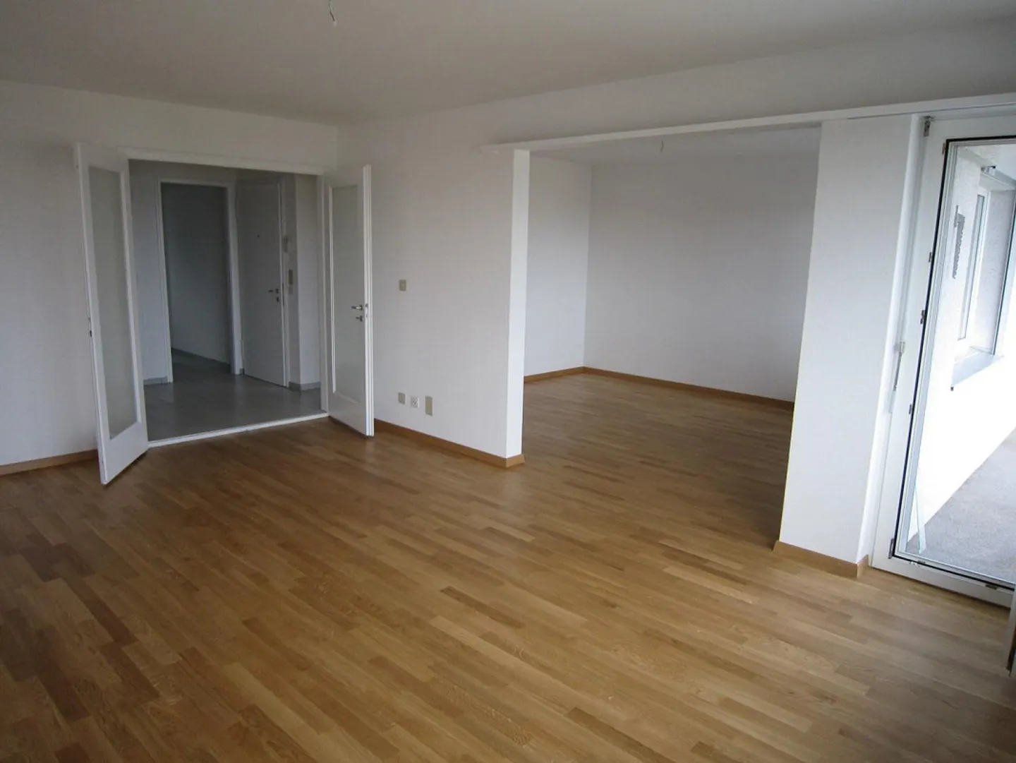 Appartamento attico 3,5 locali con vista panoramica a Bienne - Foto 5 di 13