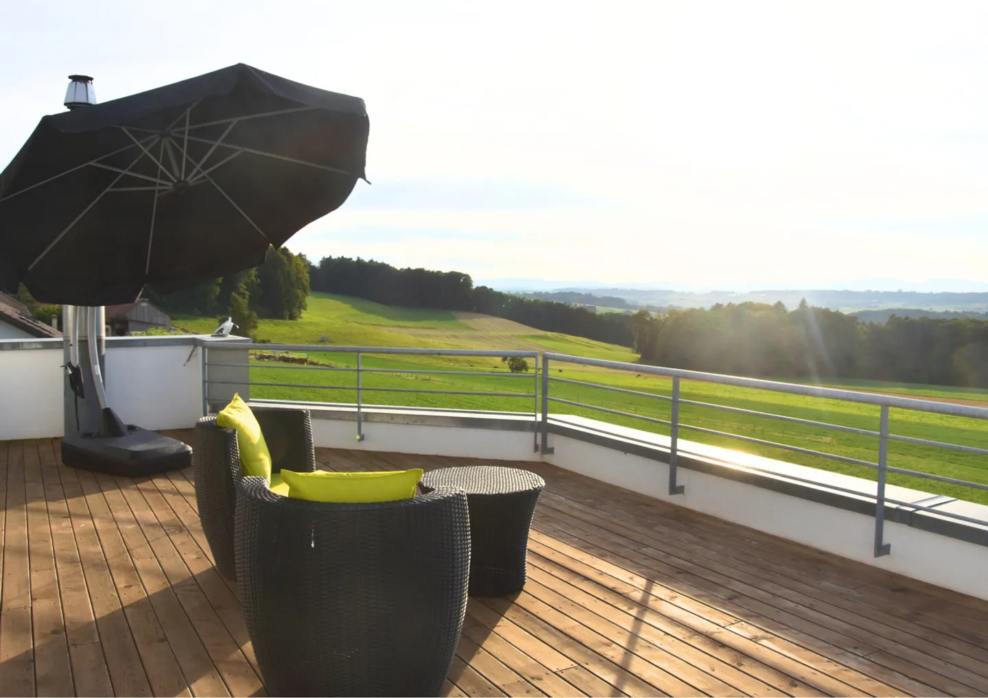Charming villa with 6.5 rooms and breathtaking views - Photo 4 of 19