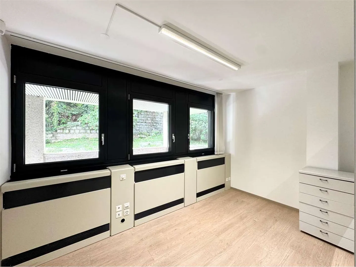 Office in Lugano, 100 meters walk from the city center - Photo 2 of 6