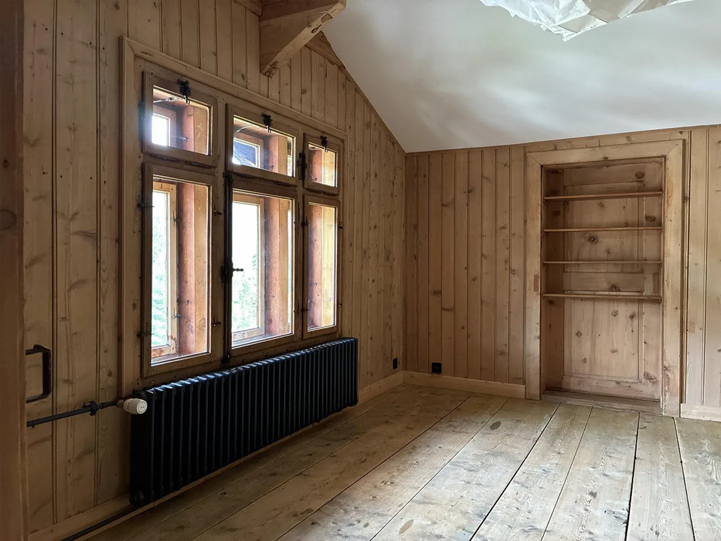 Original Attic Apartment in Art Nouveau Chalet - Photo 9 of 17