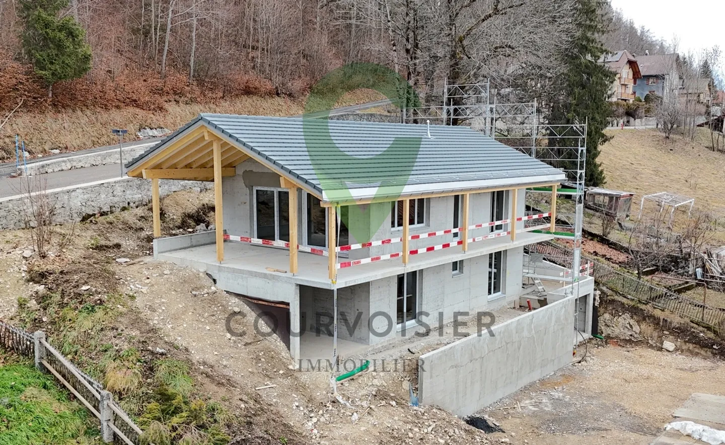 New! Individual house with 5 rooms ideally located - Photo 2 of 6