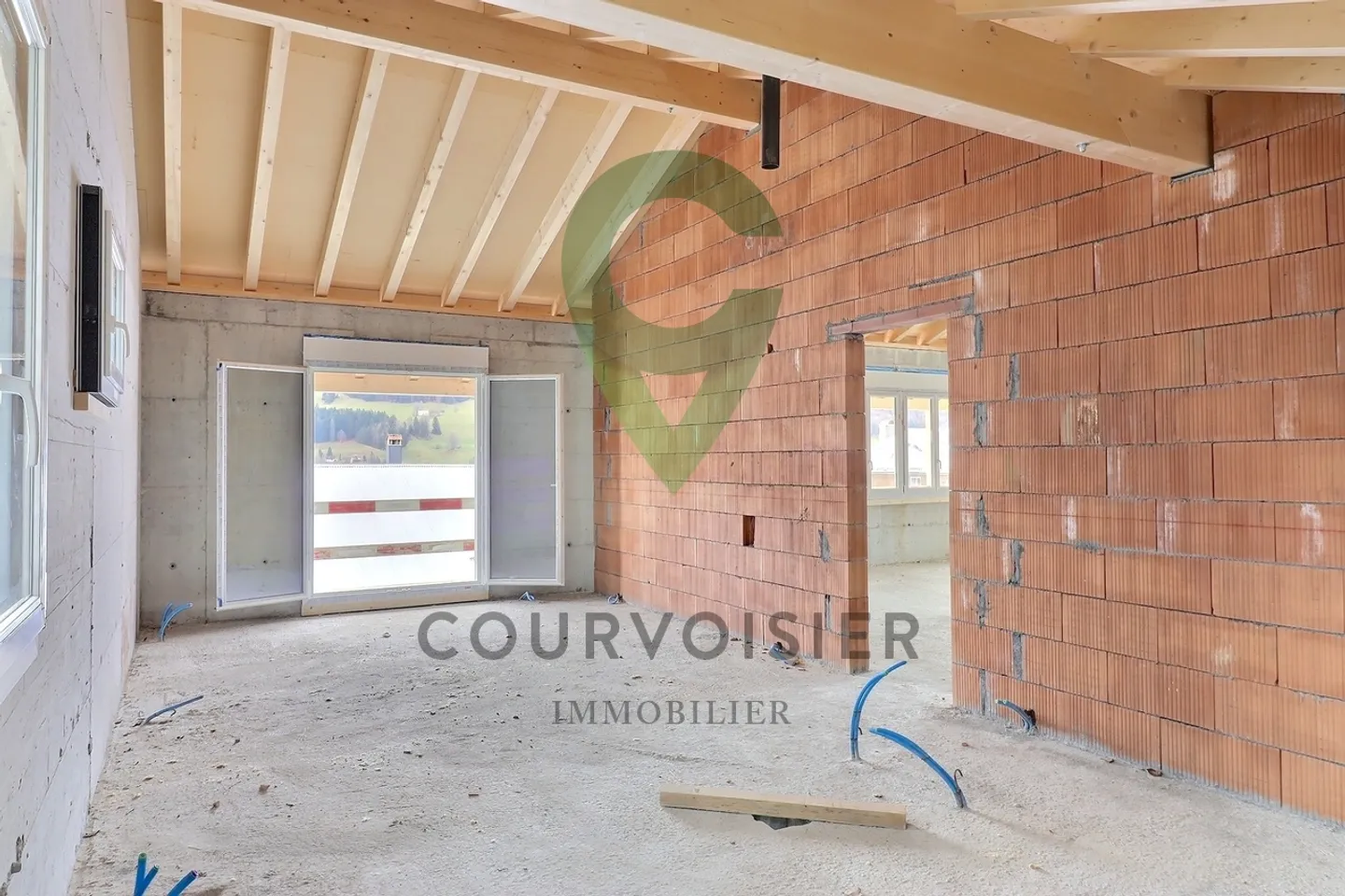 New! Individual house with 5 rooms ideally located - Photo 4 of 6