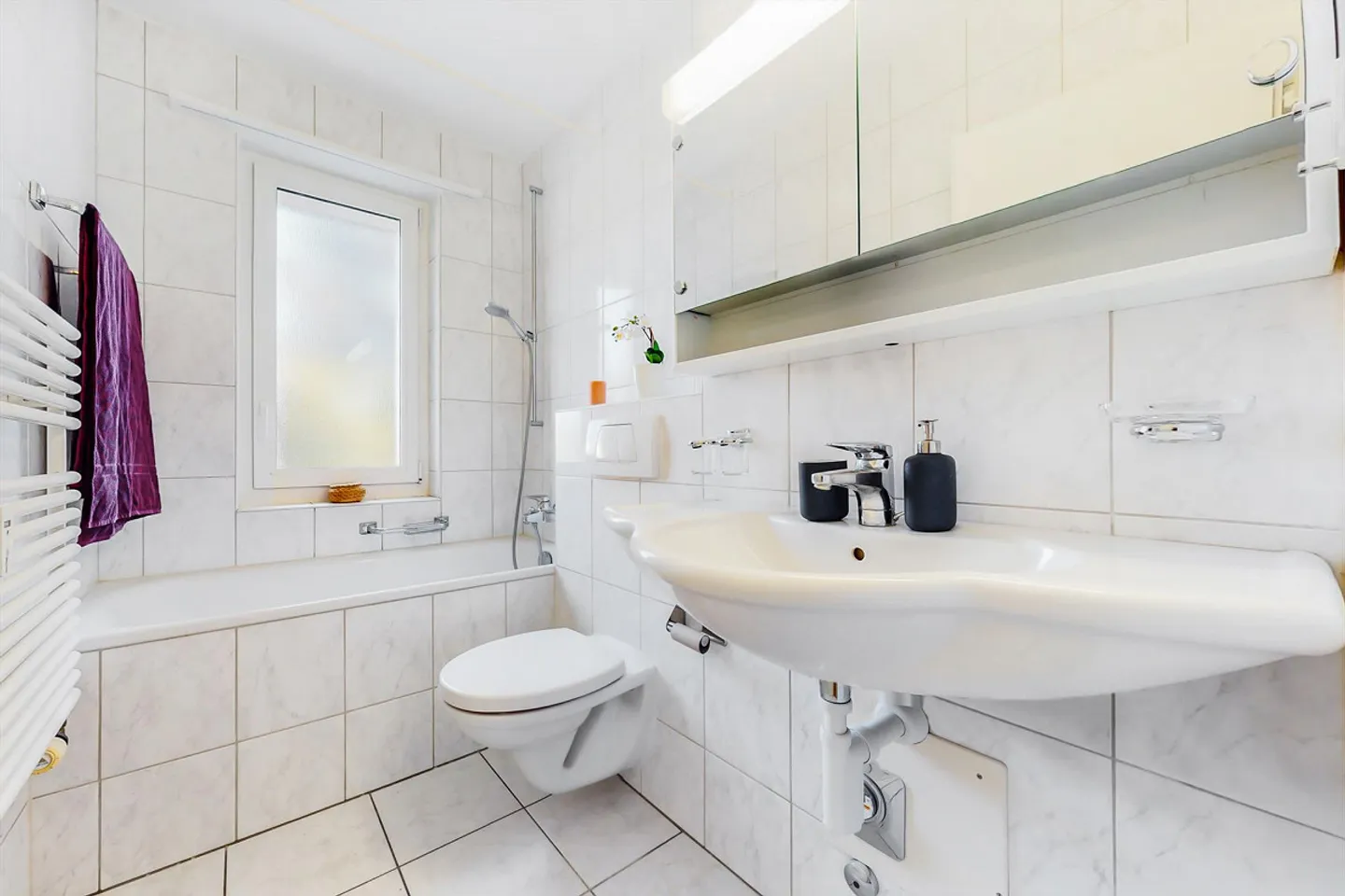 Modernisierte Wohnung in begrünter Umgebung sucht Nachmieter per sofort! - Foto 8 von 8