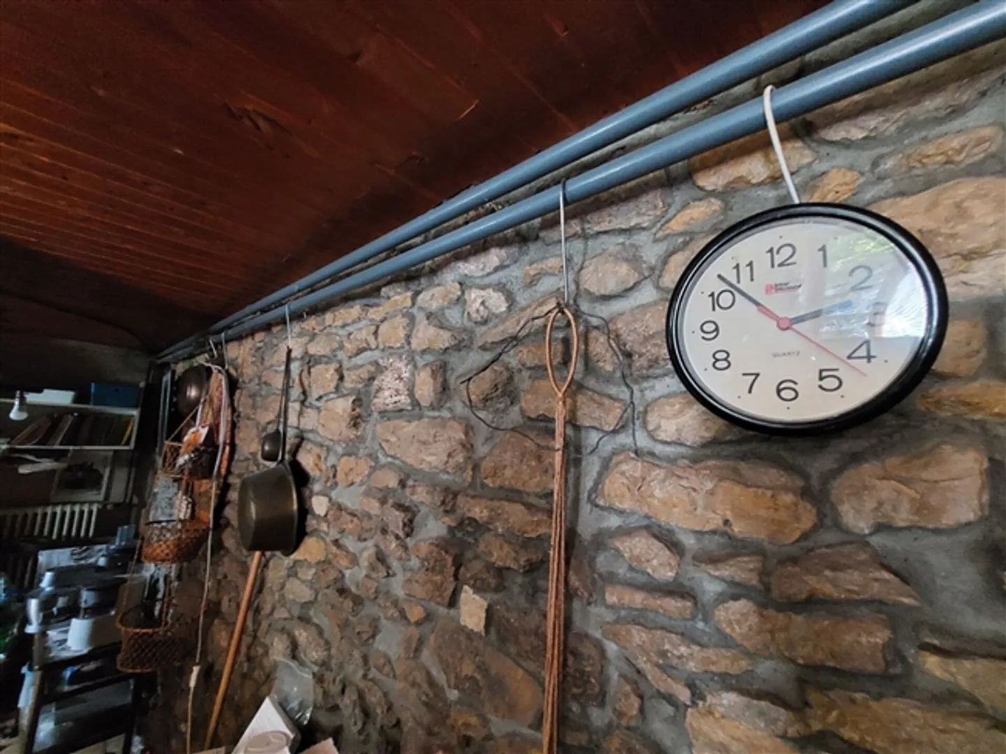 Ferme spacieuse avec jardin au centre du village - Photo 9 sur 13