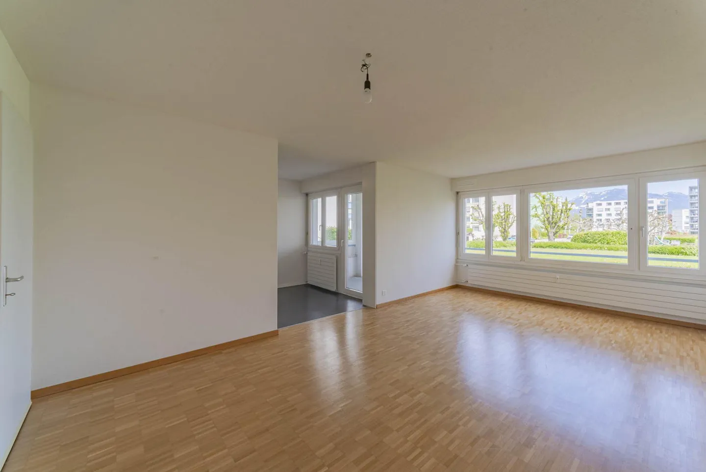 Rent without deposit - Quiet residential area near the lake with roof terrace - Photo 2 of 7