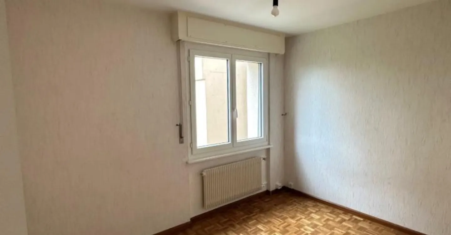 Appartement au Rez-de-Chaussée avec Vue sur le Lac - Photo 9 sur 12