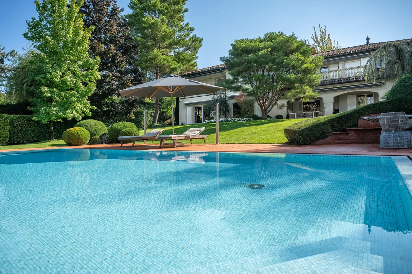 Wunderschöne Villa in Collonge Bellerive - Foto 3 von 13