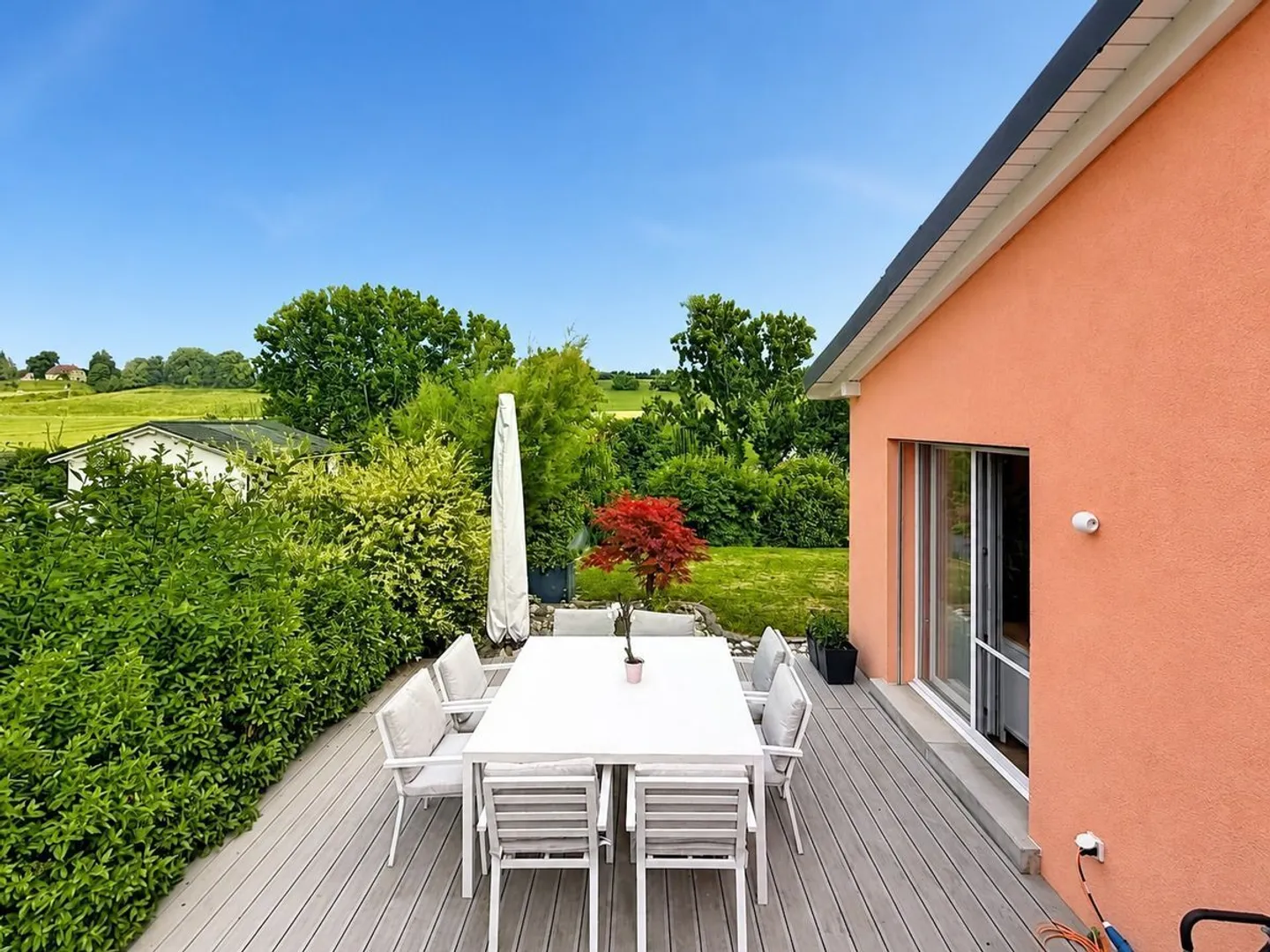 A privileged living environment in the heart of Cudrefin - Photo 3 of 13