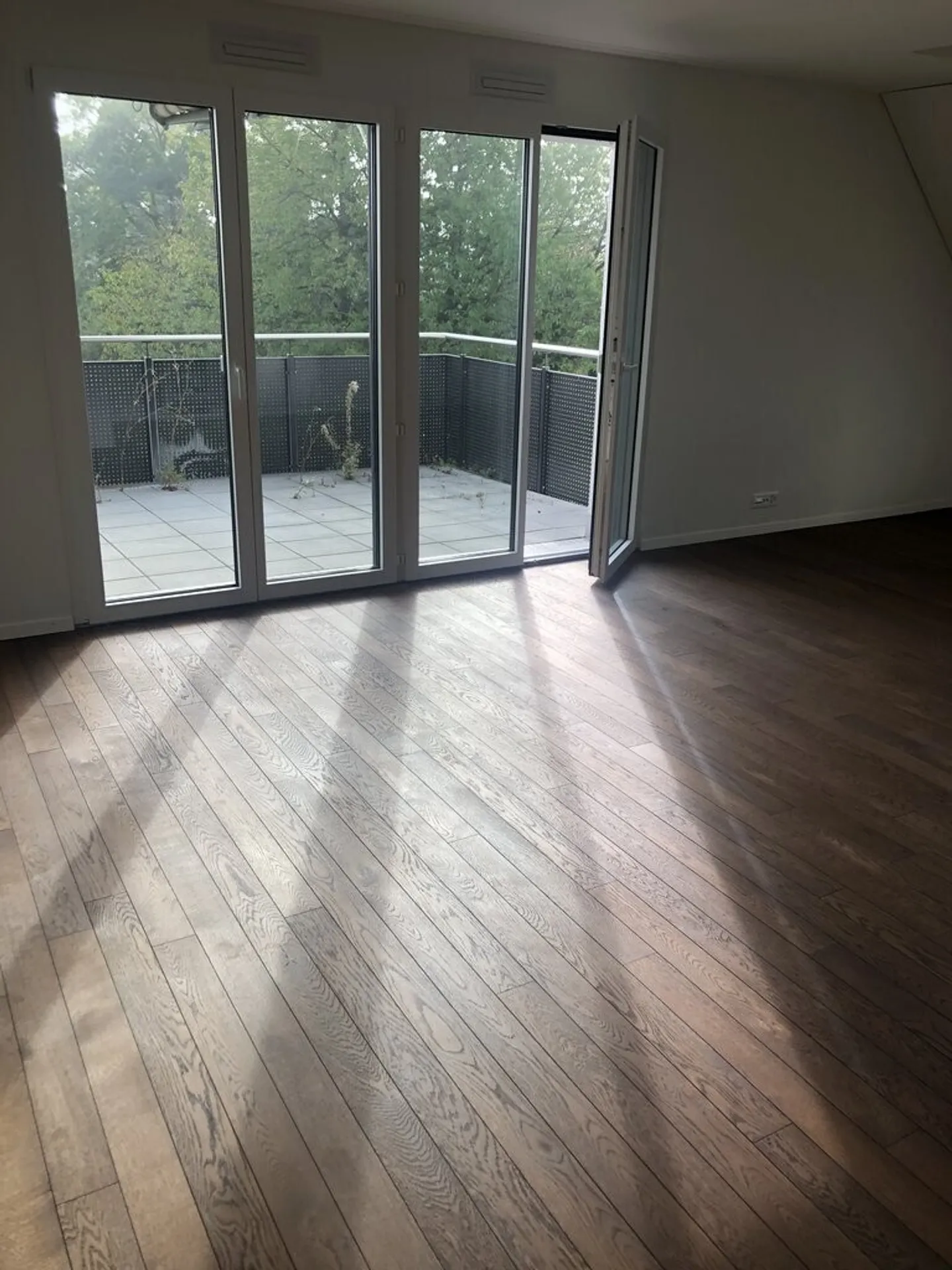 Appartement à louer - Photo 3 sur 9