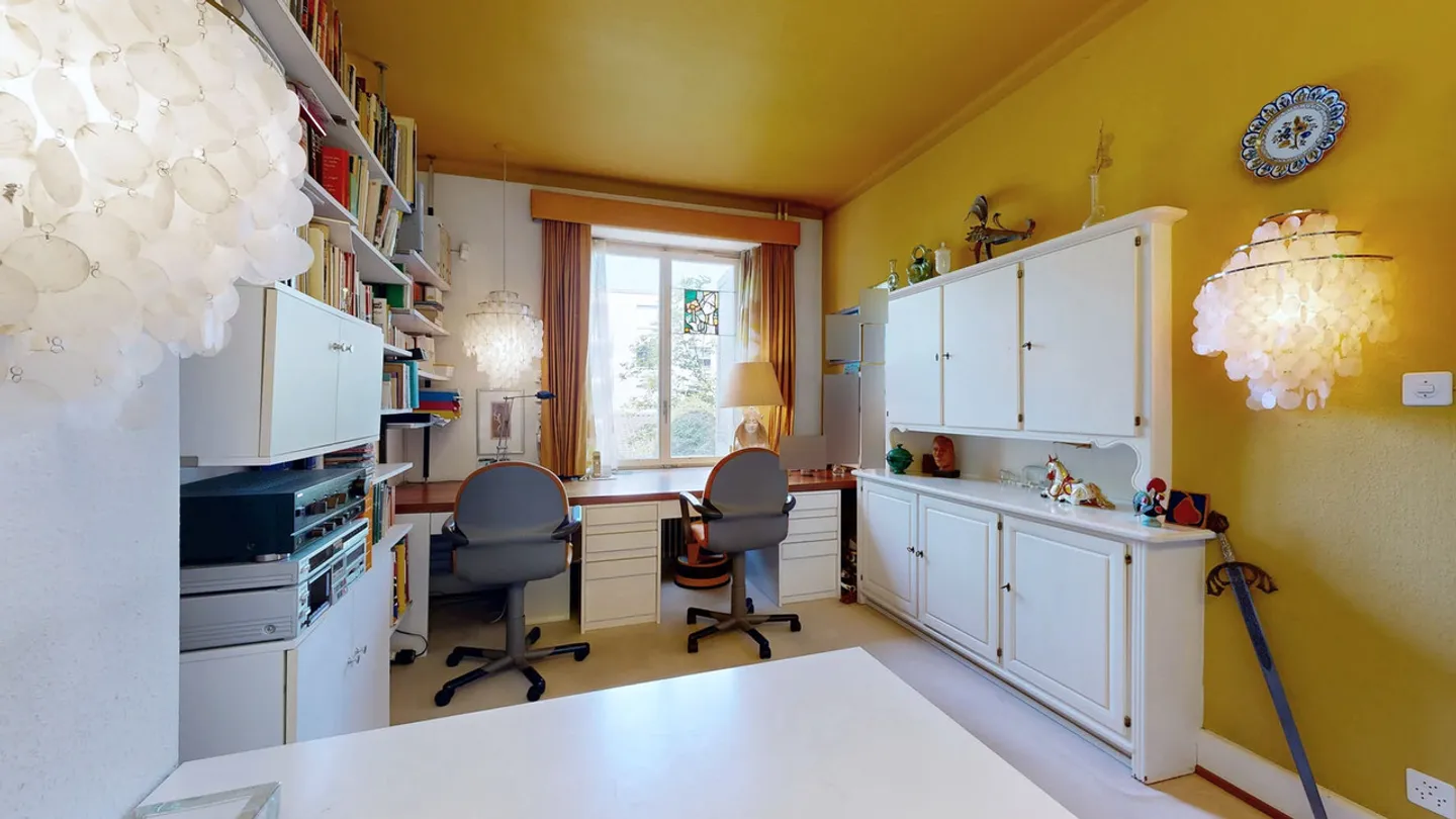 Villa con studio medico e piscina in posizione privilegiata - Foto 8 di 29