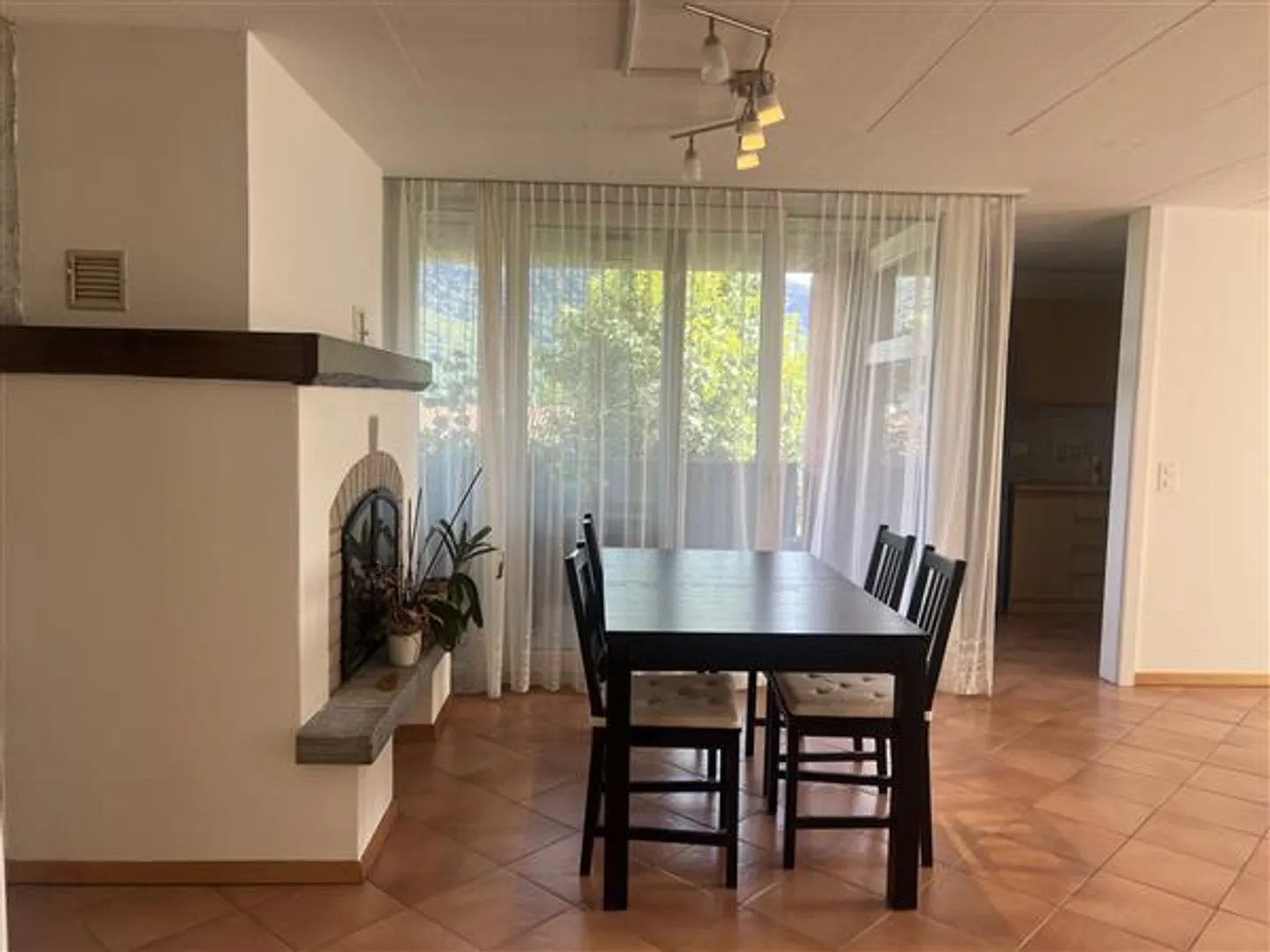 Sessa: 4.5 Room Apartment - Photo 2 of 13