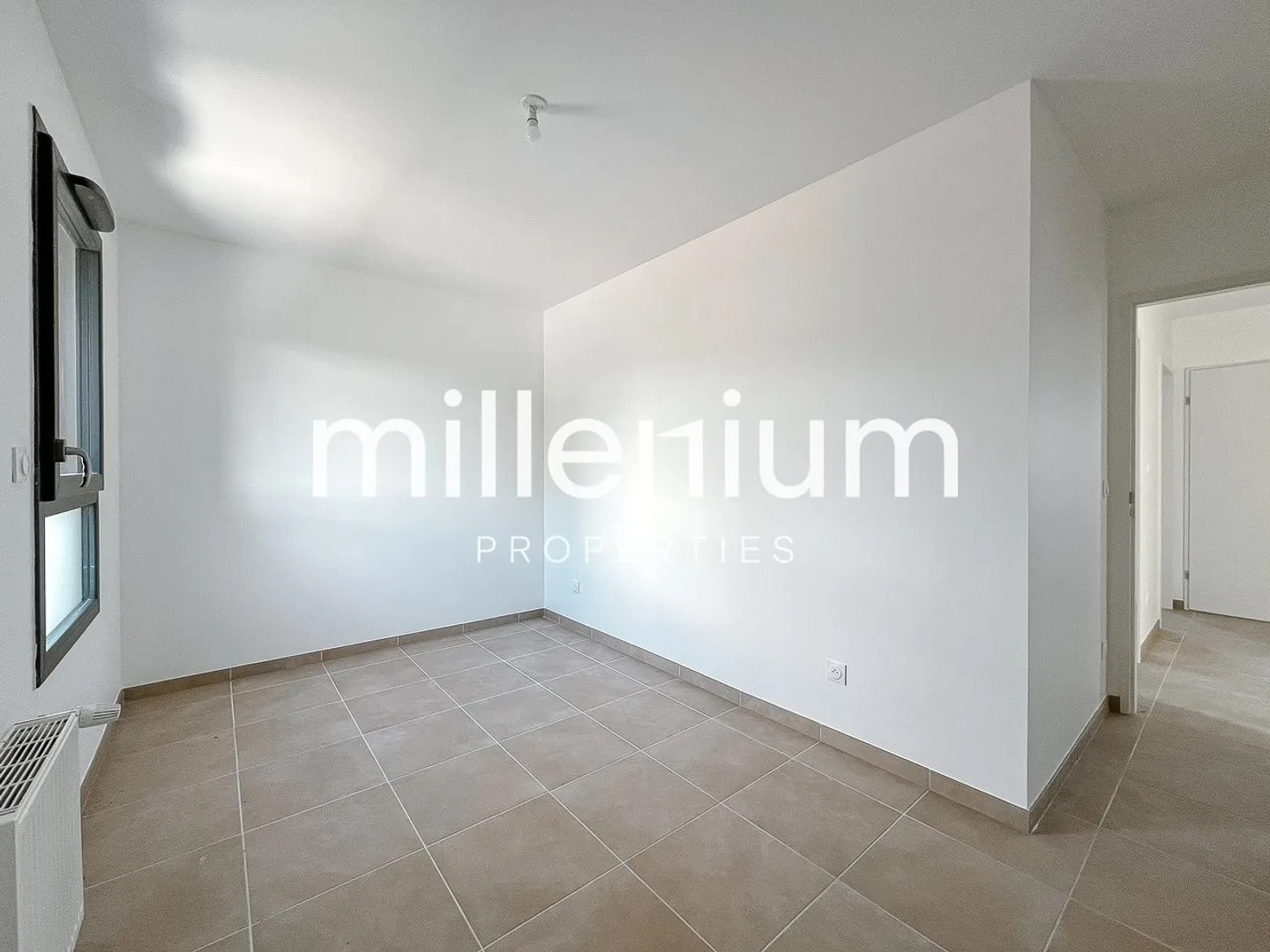 Villa neuve mitoyenne avec jardin (FRANCE) - Photo 8 sur 13