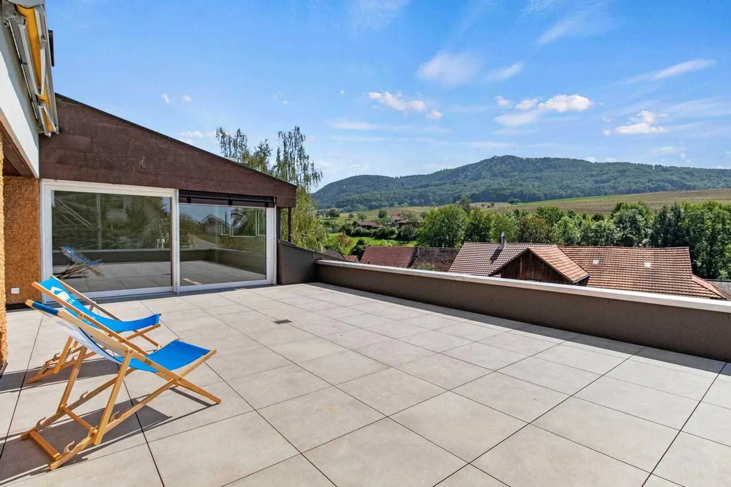 Appartamento con terrazza di 4,5 stanze con alta qualità abitativa a Beggingen - Foto 12 di 13