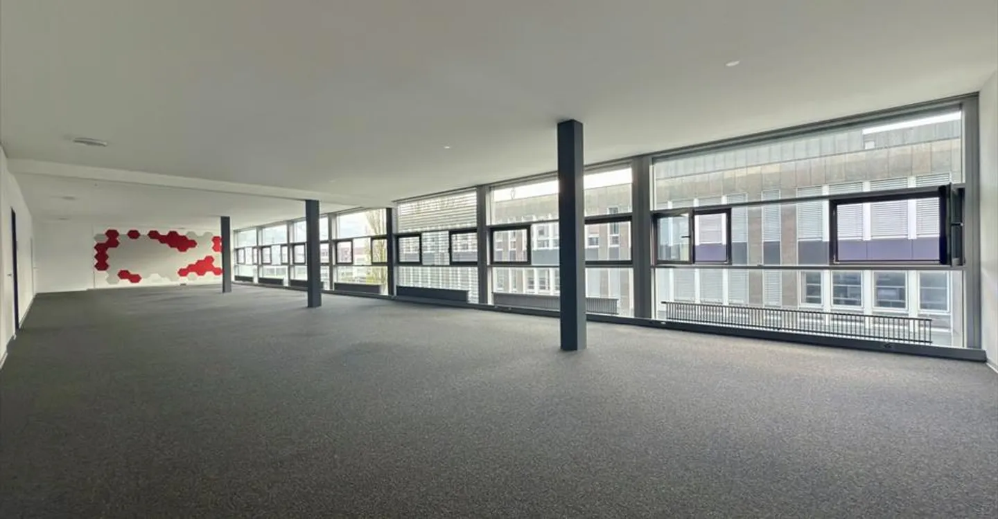 Bureau à louer - Photo 3 sur 9