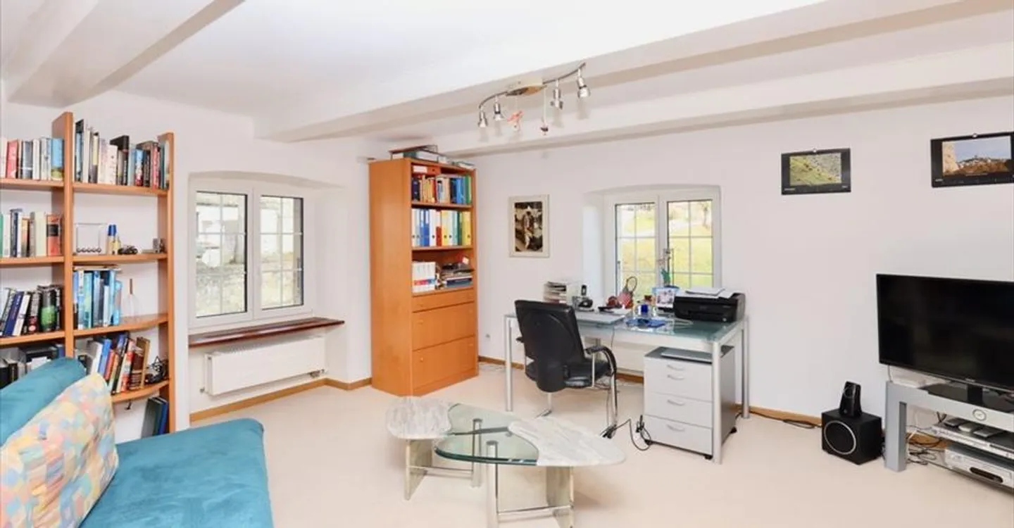 Charming Renovated Farmhouse - Photo 10 of 13