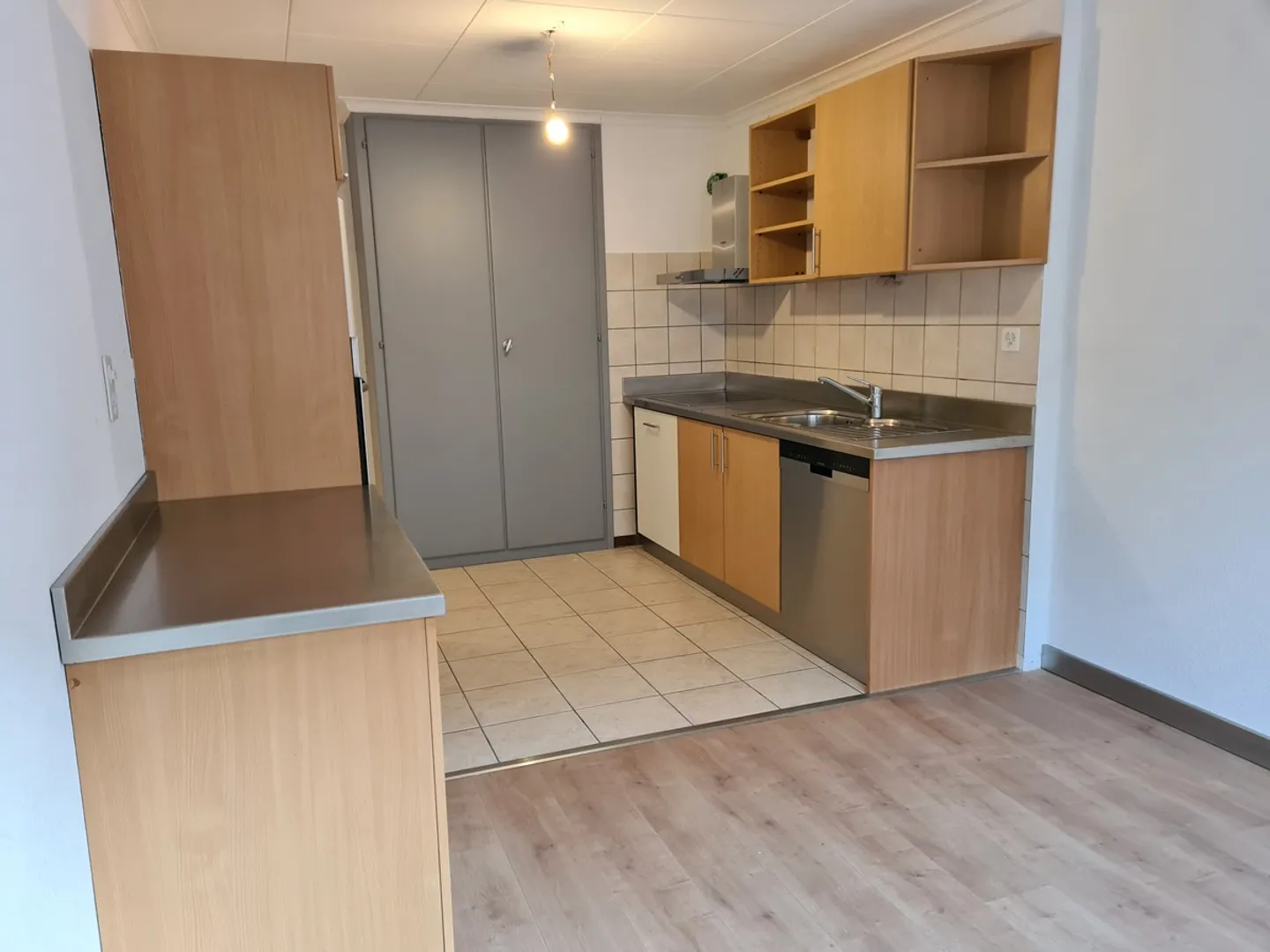 Apartment - Photo 5 of 6