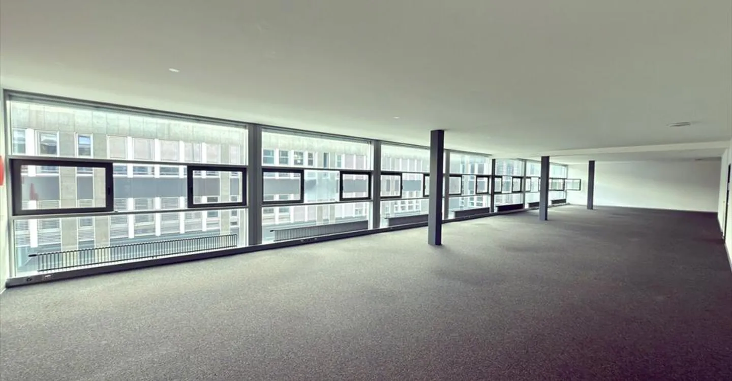 Bureau à louer - Photo 1 sur 9