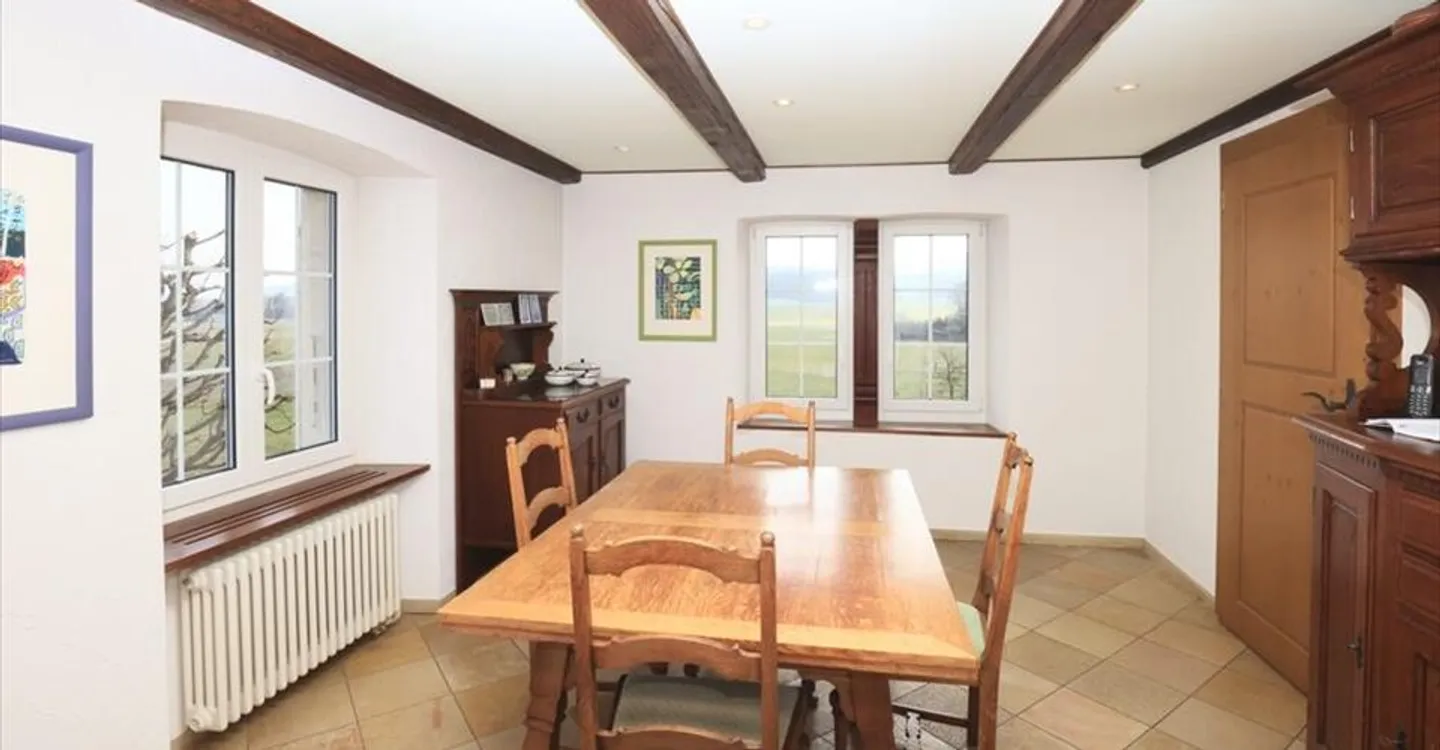 Charming Renovated Farmhouse - Photo 8 of 13
