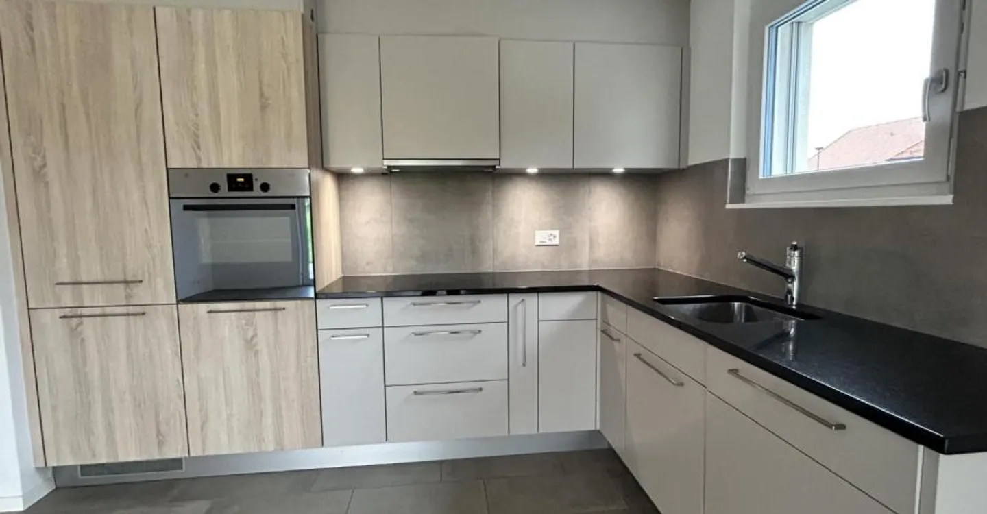 Charmante 2.5 Zimmer Wohnung - Foto 3 von 9