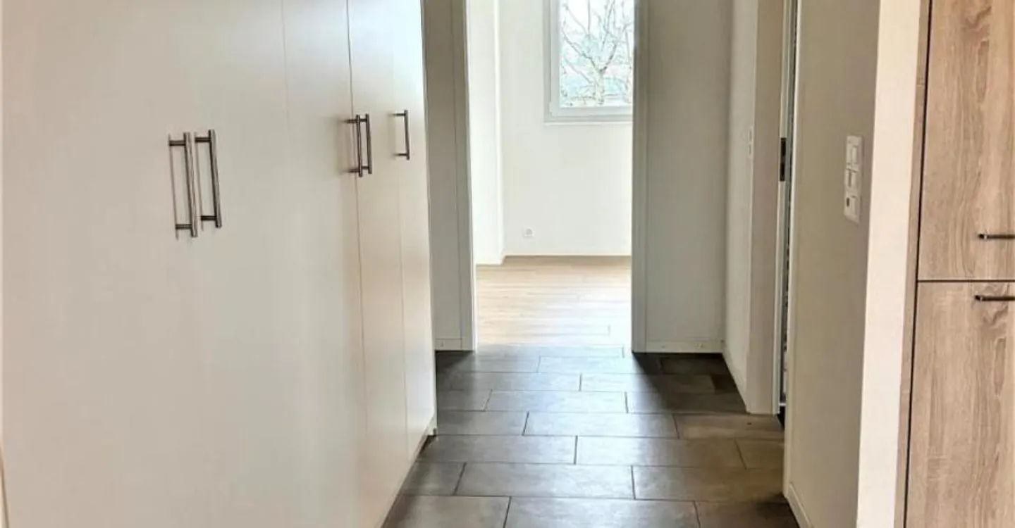 Charmante 2.5 Zimmer Wohnung - Foto 6 von 9