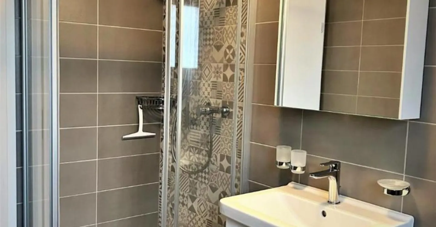Charmante 2.5 Zimmer Wohnung - Foto 8 von 9