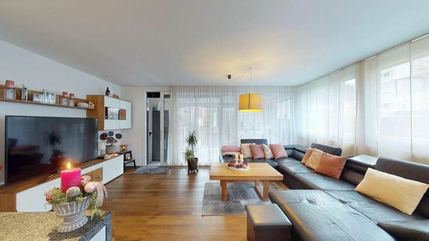 Modern 4.5-room apartment with winter garden - Photo 5 of 18