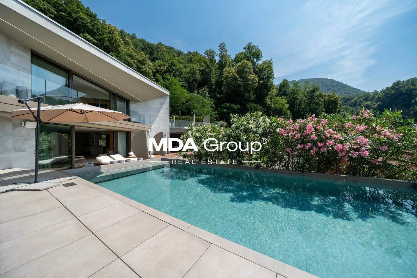 Villa - Lugano - Photo 2 sur 21