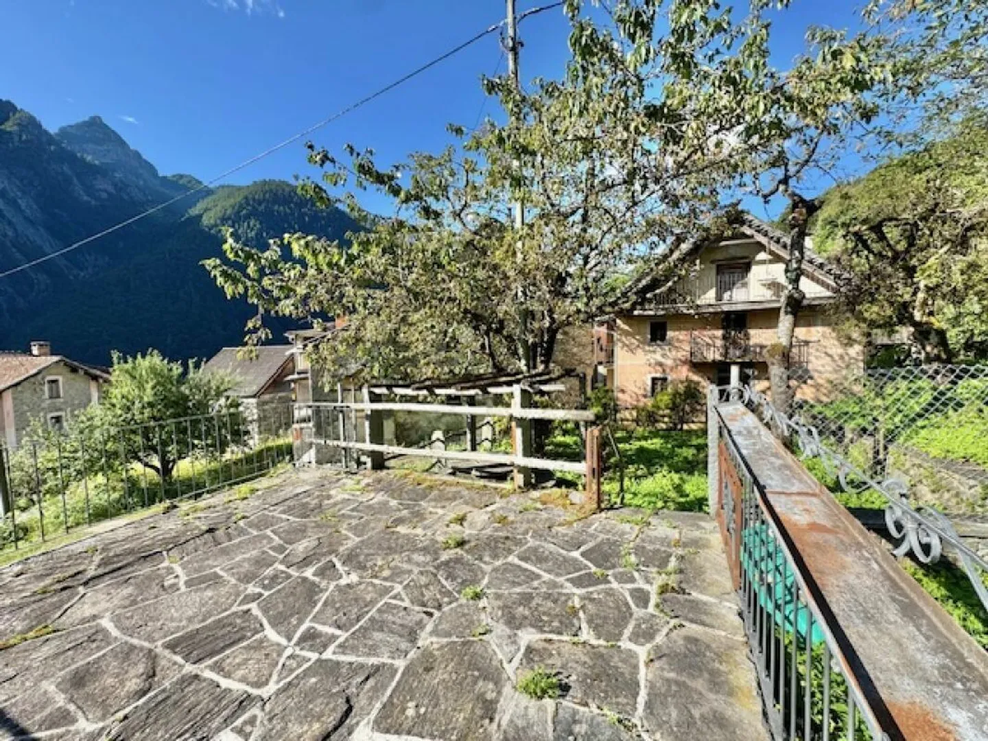 IN VENDITA A CERENTINO - ANTICA CASA TICINESE CON TYPICAL WALSER-RUSTICO - Foto 11 di 26