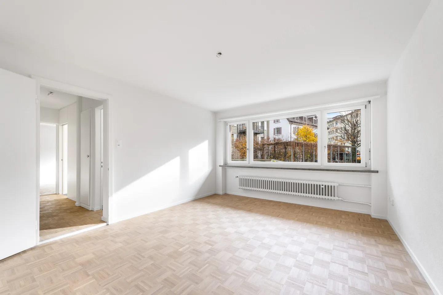 In the Heart of Zurich-Wiedikon - Living at the Pulse of the City - Photo 4 of 12