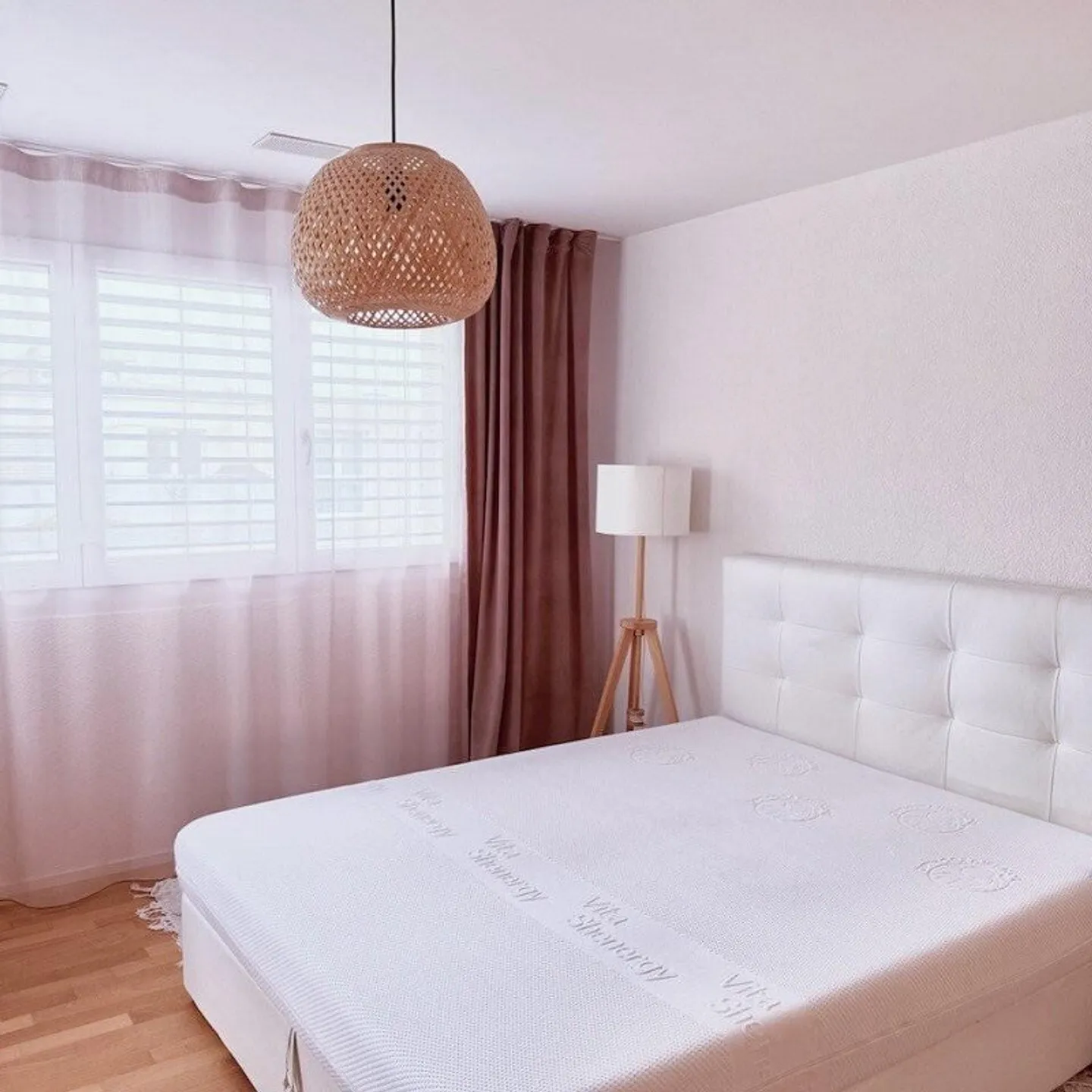 Attractive 4.5-room apartment in a quiet location - near the train station - Photo 3 of 10