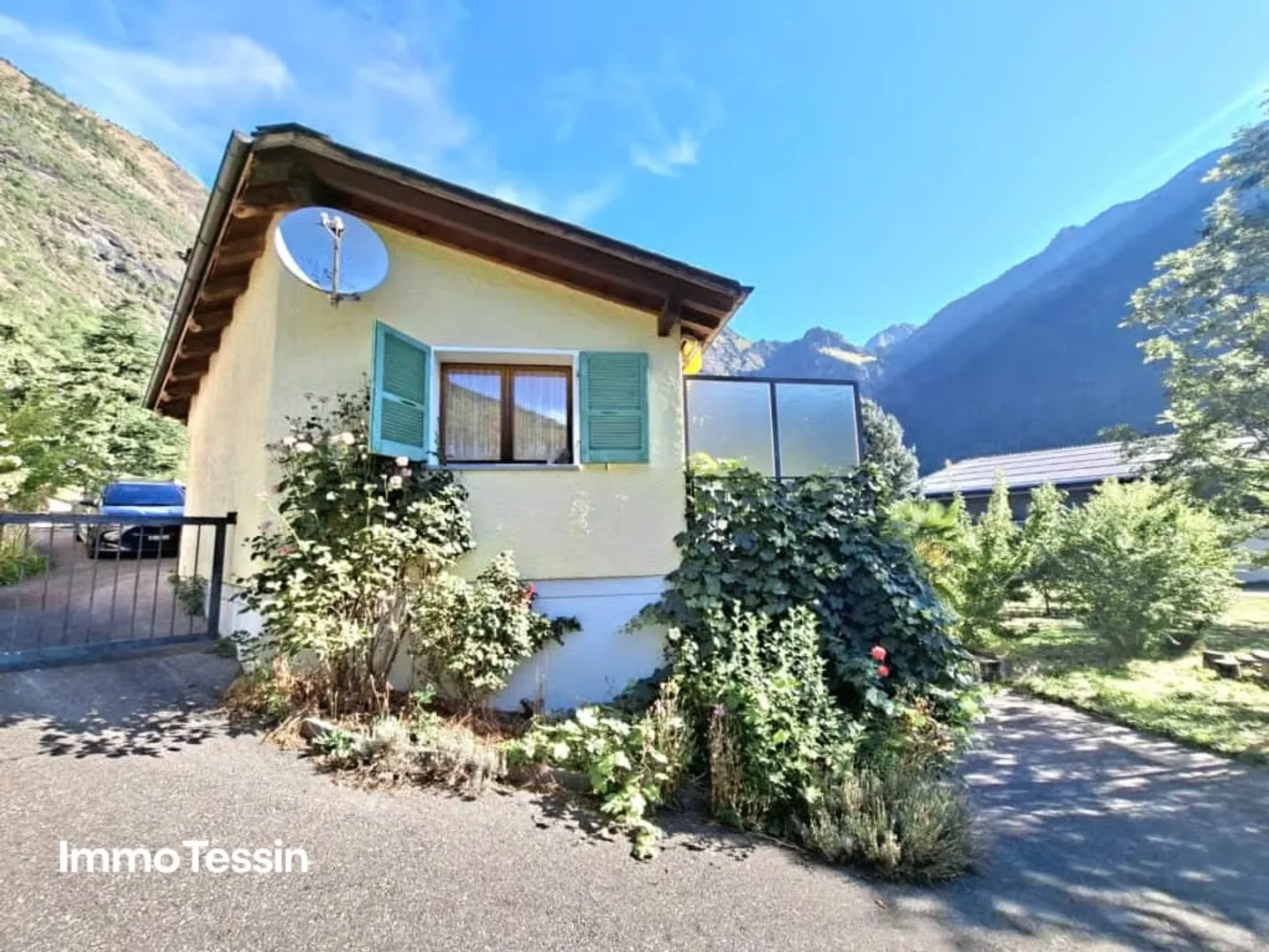 Haus mit 2 Wohnungen an ruhiger Lage und fantastischer Weitsicht ins Grüne sowie grossem Garten - Photo 5 sur 13