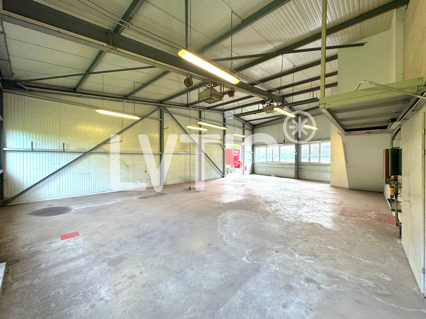 Piccolo edificio indipendente, laboratorio di 286 m2 in affitto a Domdidier - Foto 5 di 12