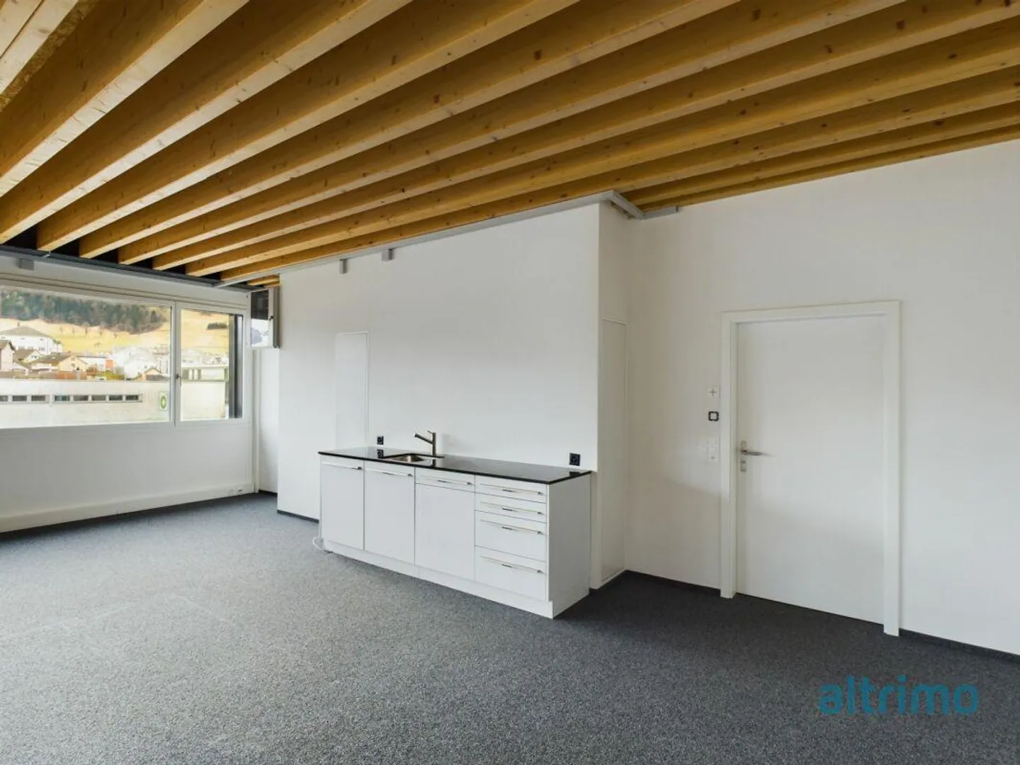 Espace de bureau et commercial attrayant à louer dans un emplacement de choix ! - Photo 5 sur 10