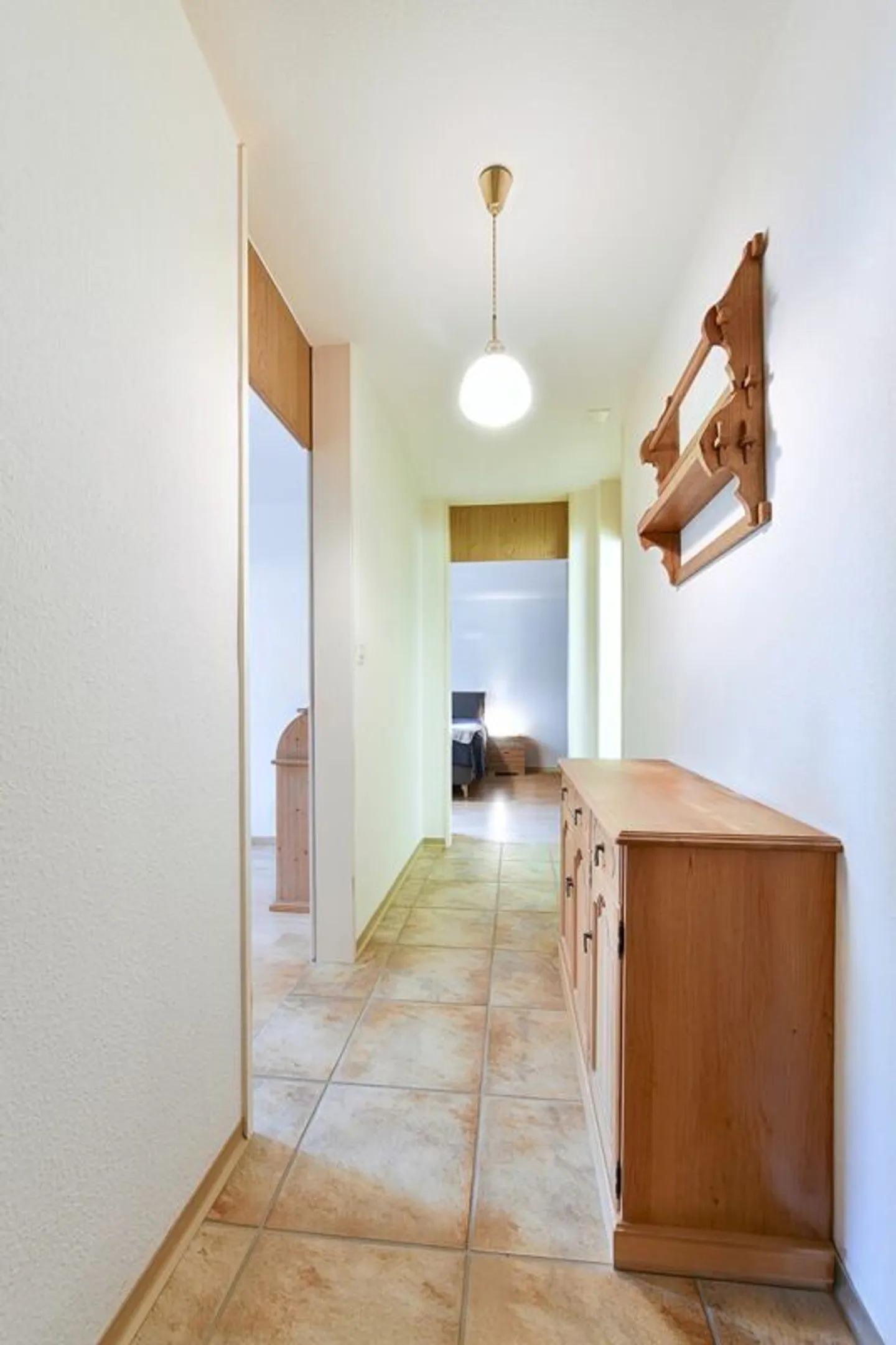 Charming 4.5-Room Apartment - Photo 2 of 10