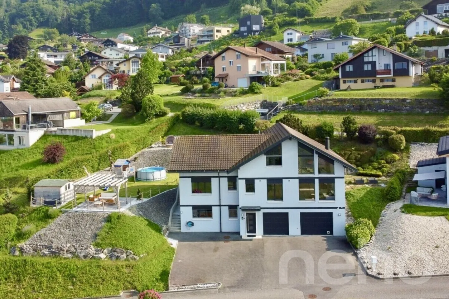 Zeitgenössische Villa mit Panoramablick - Foto 3 von 12