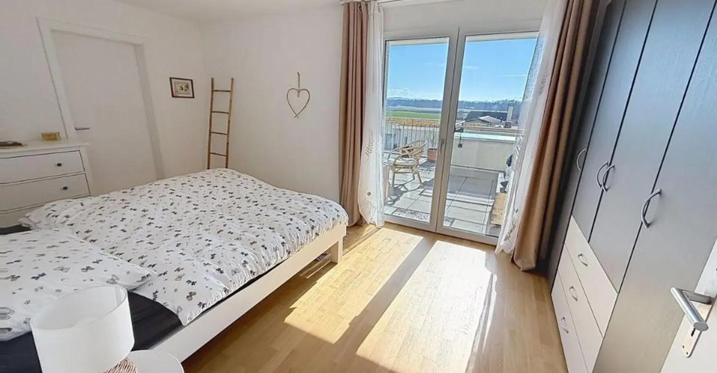 Extraordinary penthouse apartment like new, immediately available or by appointment. - Photo 8 of 12