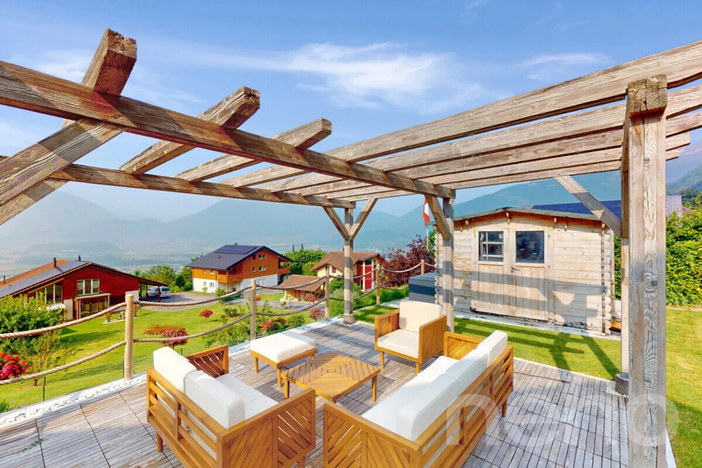 Zeitgenössische Villa mit Panoramablick - Foto 1 von 12