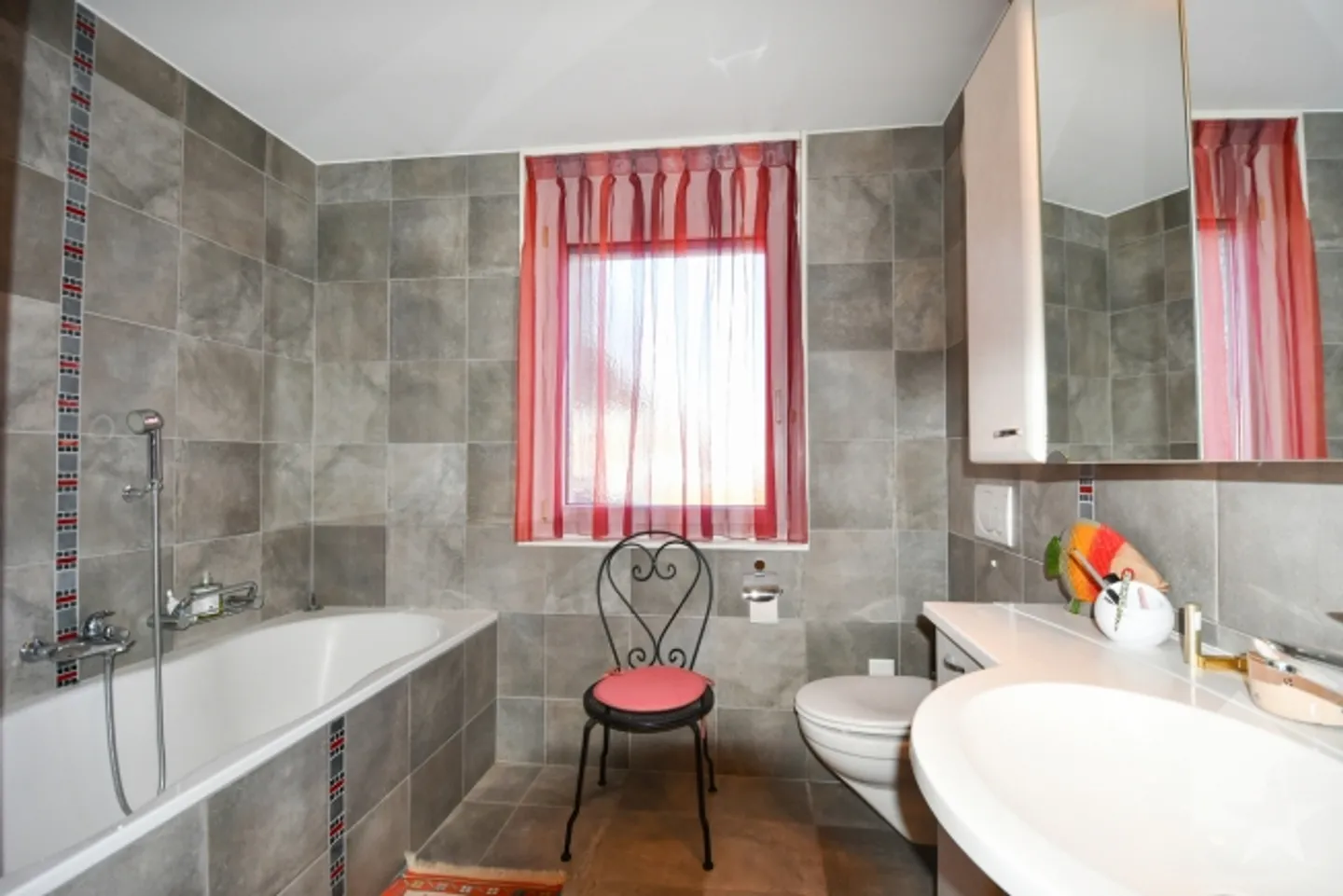 «Wunderschöne Wohnung im Zentrum von Fully» - Foto 6 von 13