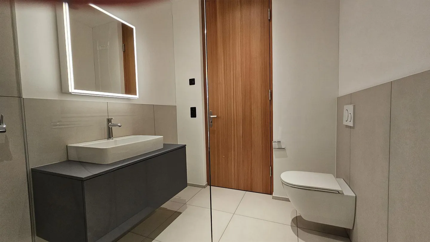 Appartement en attique de 159 m² avec terrasse panoramique de 126 m² - Photo 20 sur 30