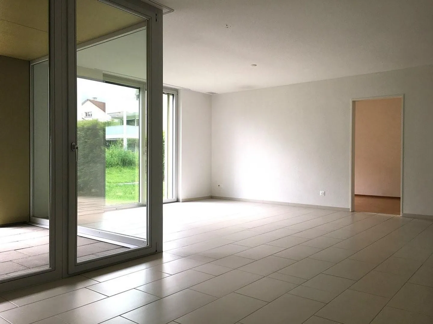 Appartamento moderno di 3,5 locali in posizione centrale - Foto 7 di 7