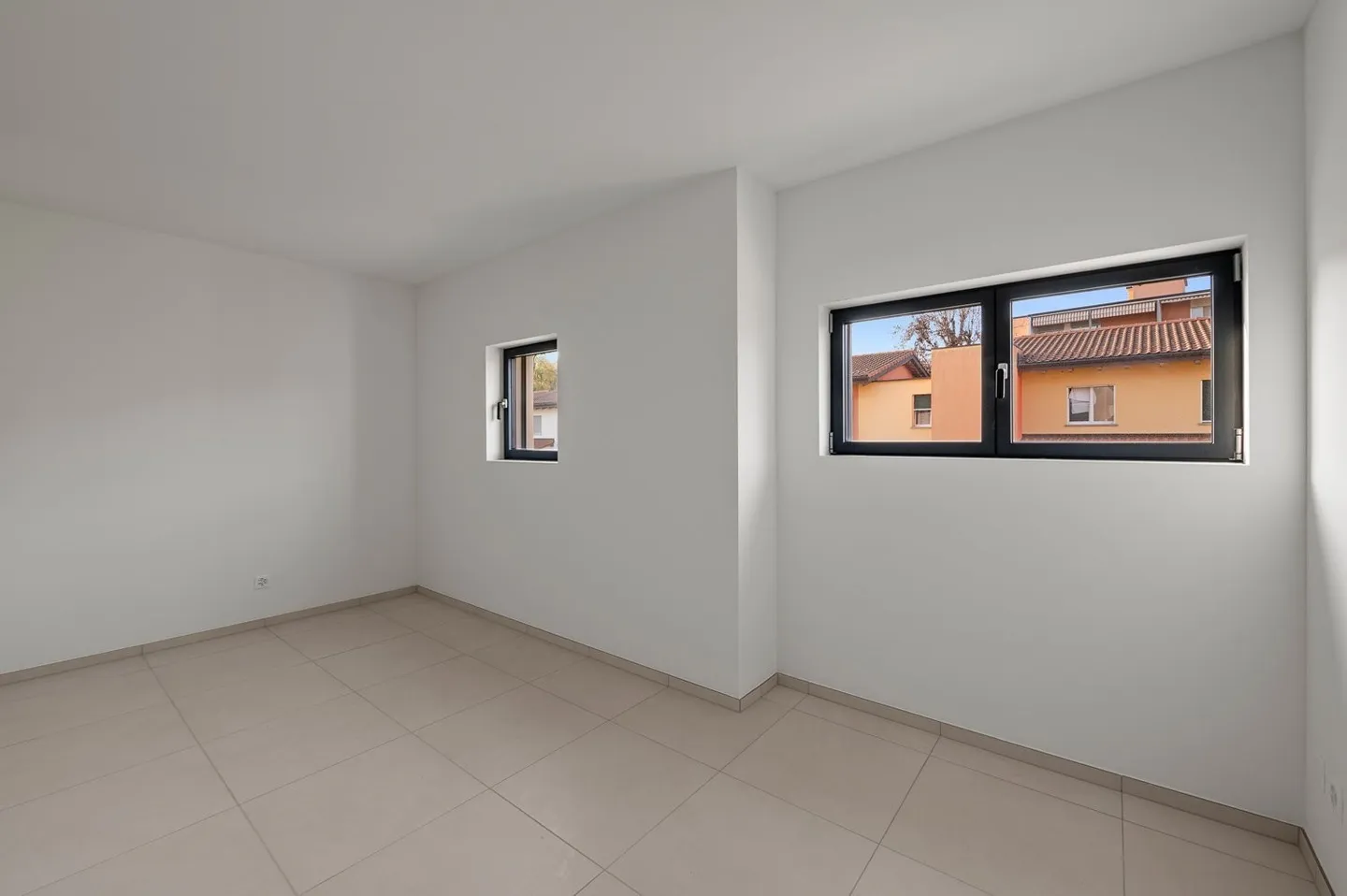 FIRST RENTAL - New three-room apartment with excellent finishes - Photo 9 of 17