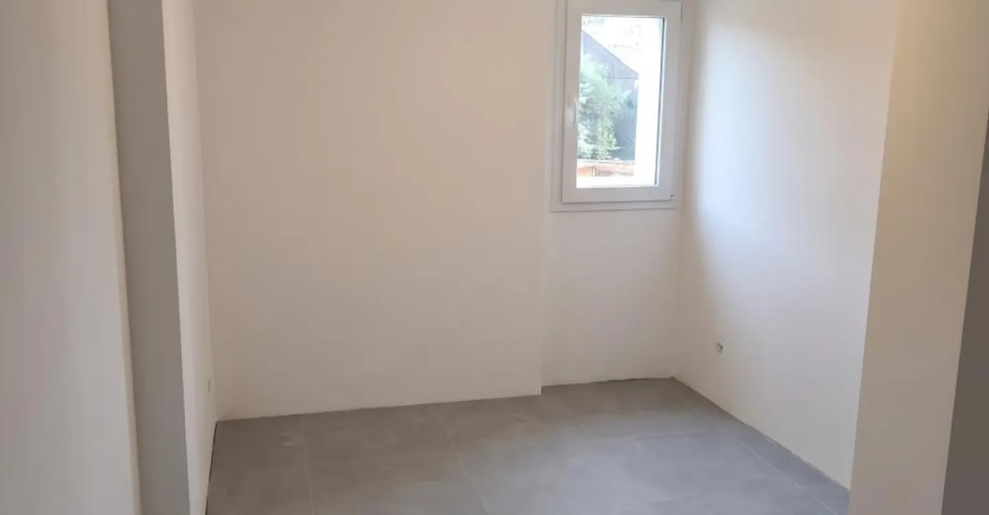 Renovated Townhouse in Epalinges - Photo 5 of 8